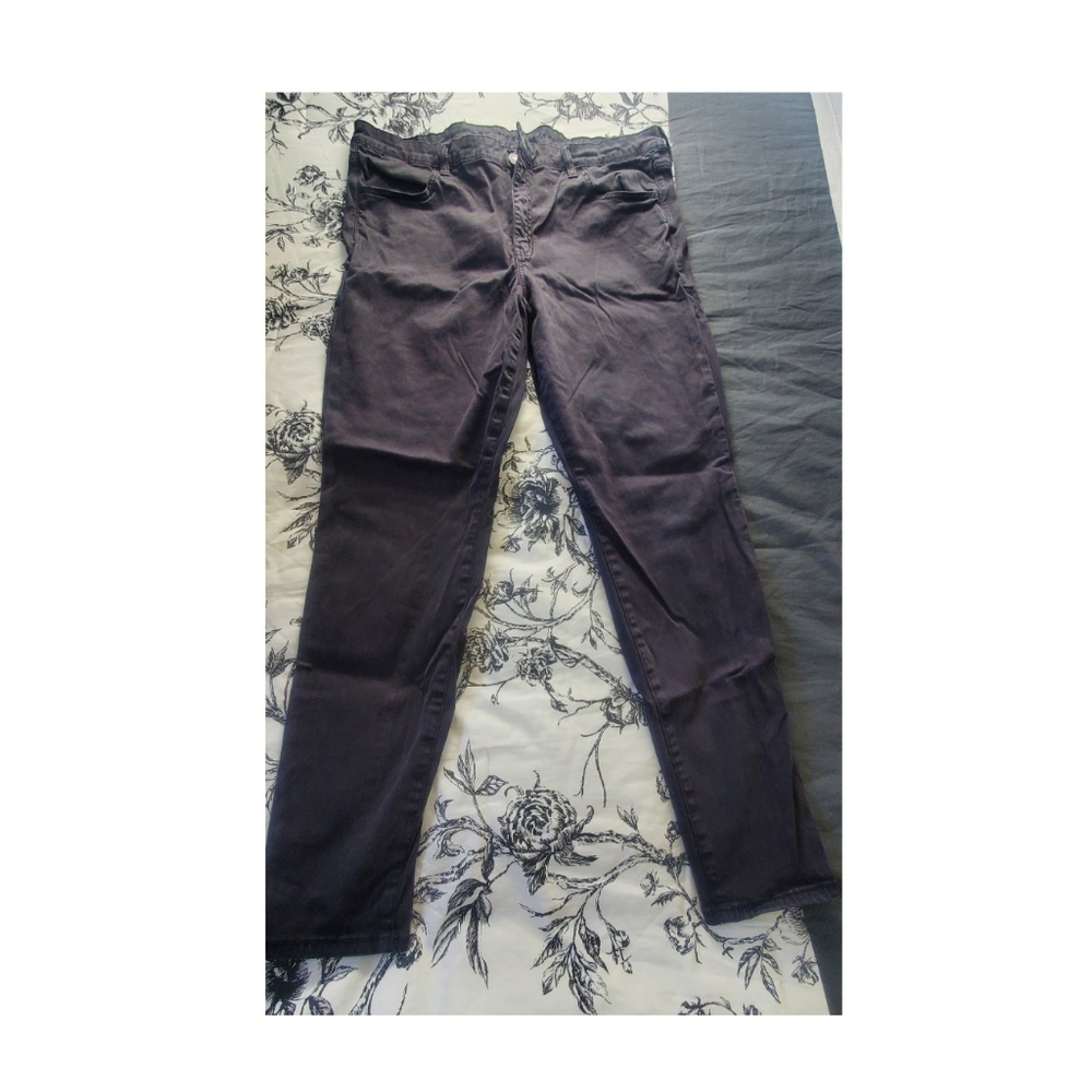 American Eagle Outfitter Hi-Rise Jegging